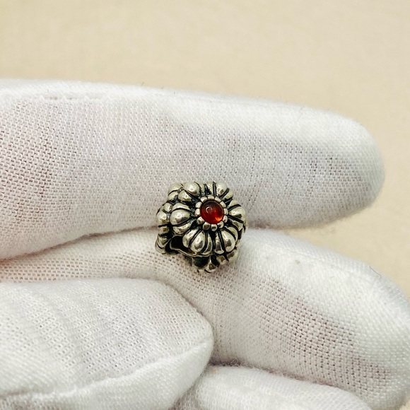 EUC Pandora 790580GR Sterling Silver January Birthday Blooms Charm w/ Garnet - Picture 11 of 14